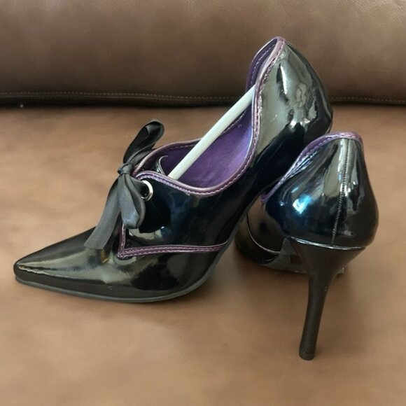 NIB Endora Witch Pumps Pointy Toe Witchy Shoes Victorian Style Shoes - Picture 8 of 16